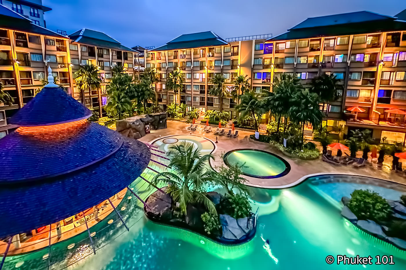 Novotel Phuket Vintage Park Resort 