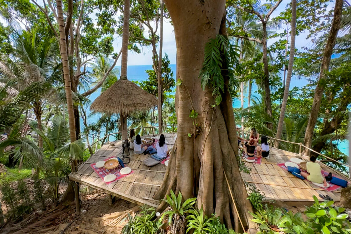 A Blanket & A Pillow PHUKET 101