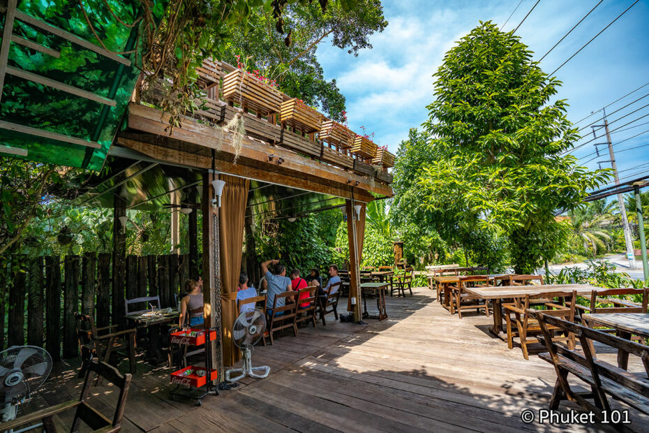 Natural Restaurant Airport in Phuket