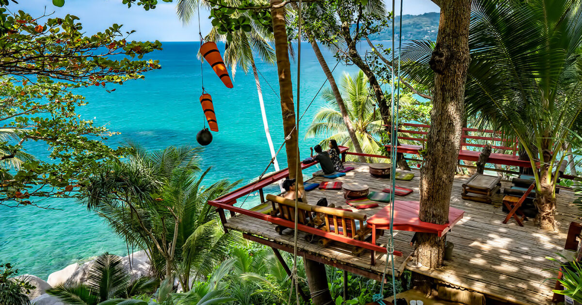Laem Sai Cup Cafe in Kata Beach