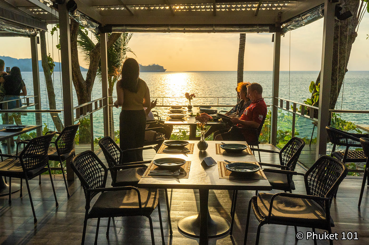Meg Khram The Sunshine Restaurant in Patong Beach, Phuket