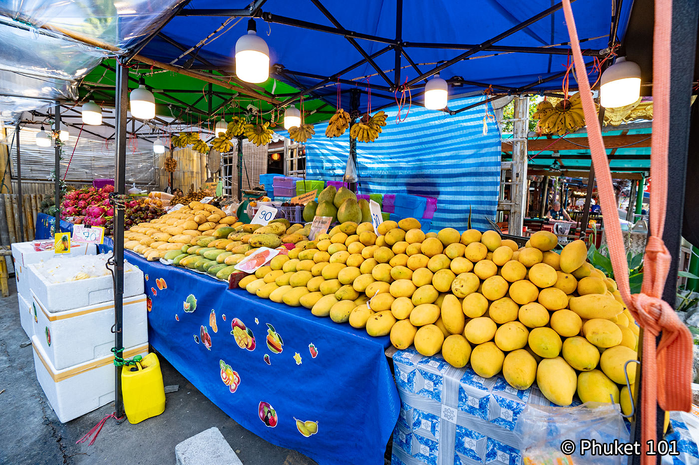 Karon Beach Fruit Shops