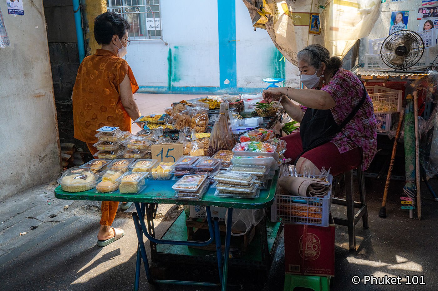 Talat Noi street market in Bangkok