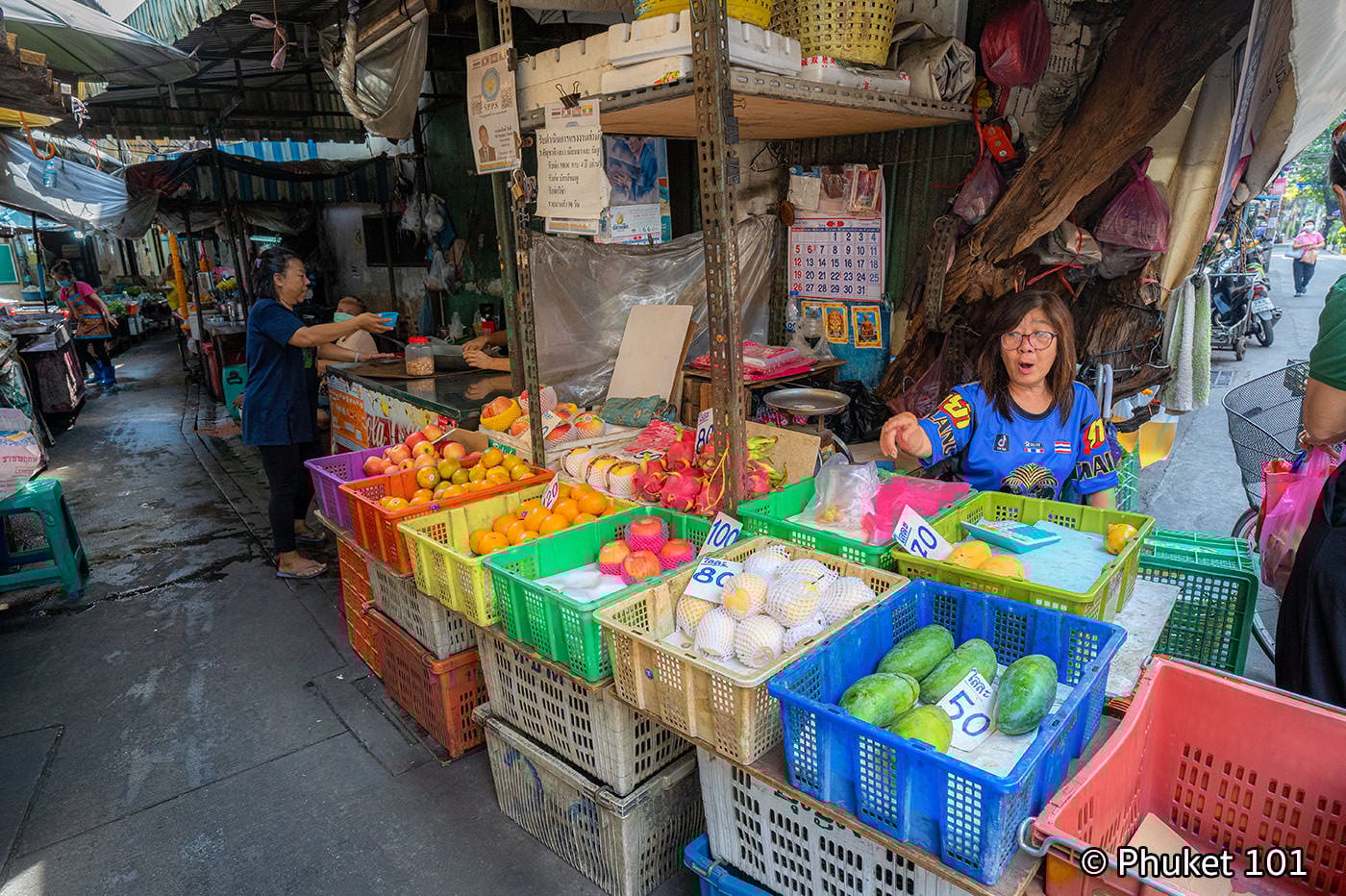 Talat Noi street market in Bangkok