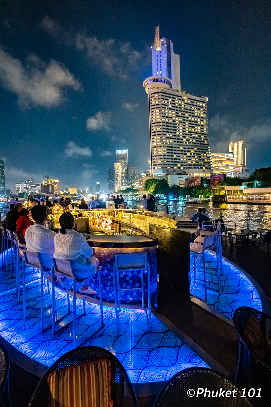 Saffron Dinner Cruise by Banyan Tree Bangkok