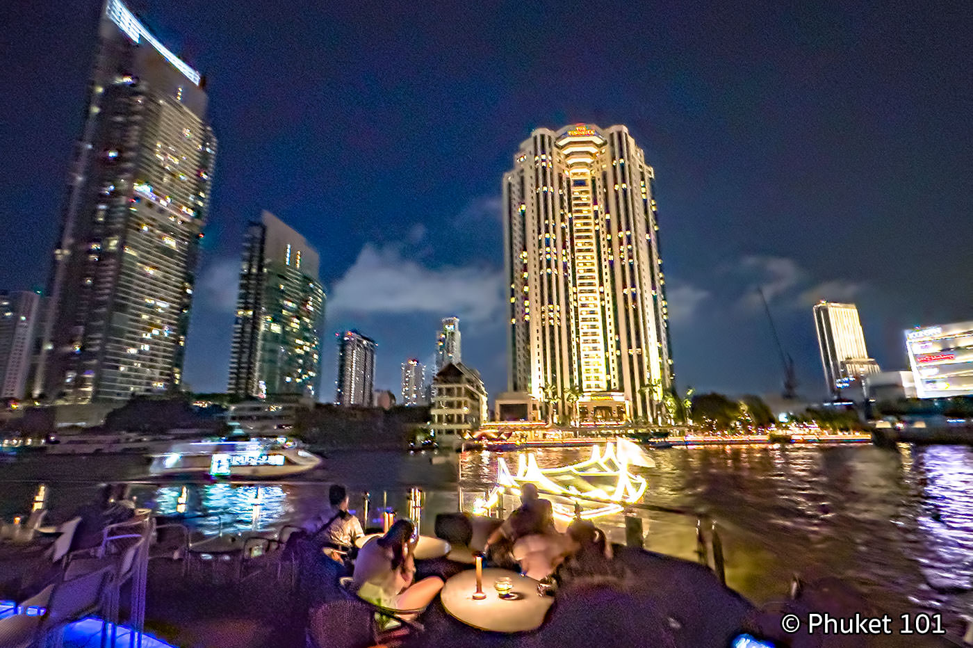 Saffron Dinner Cruise by Banyan Tree Bangkok