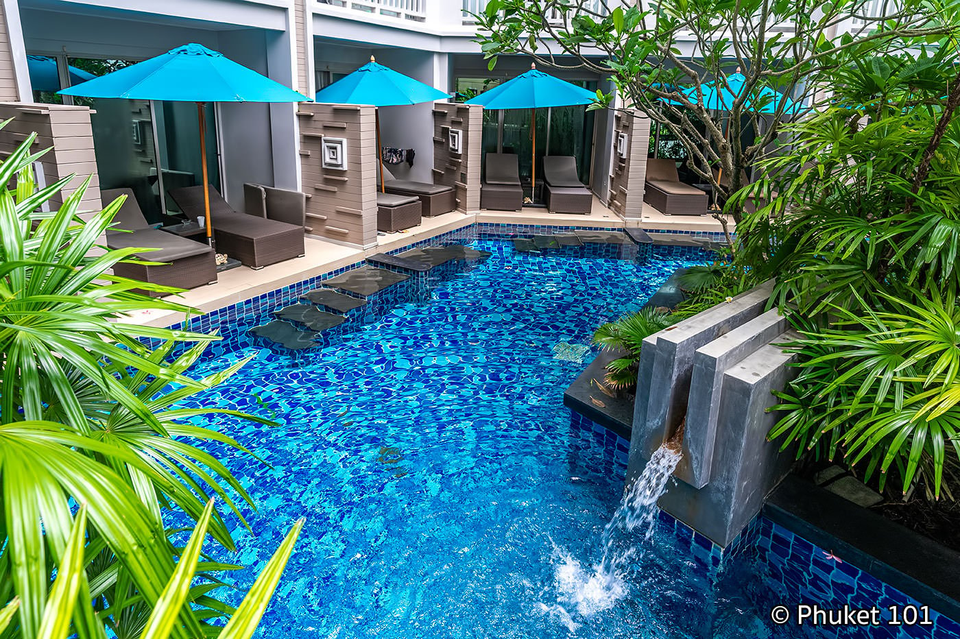 mercure patong pool access rooms