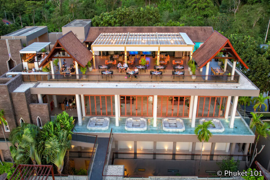 Sizzle Rooftop Bar at Avista Hideaway Phuket Patong - PHUKET 101