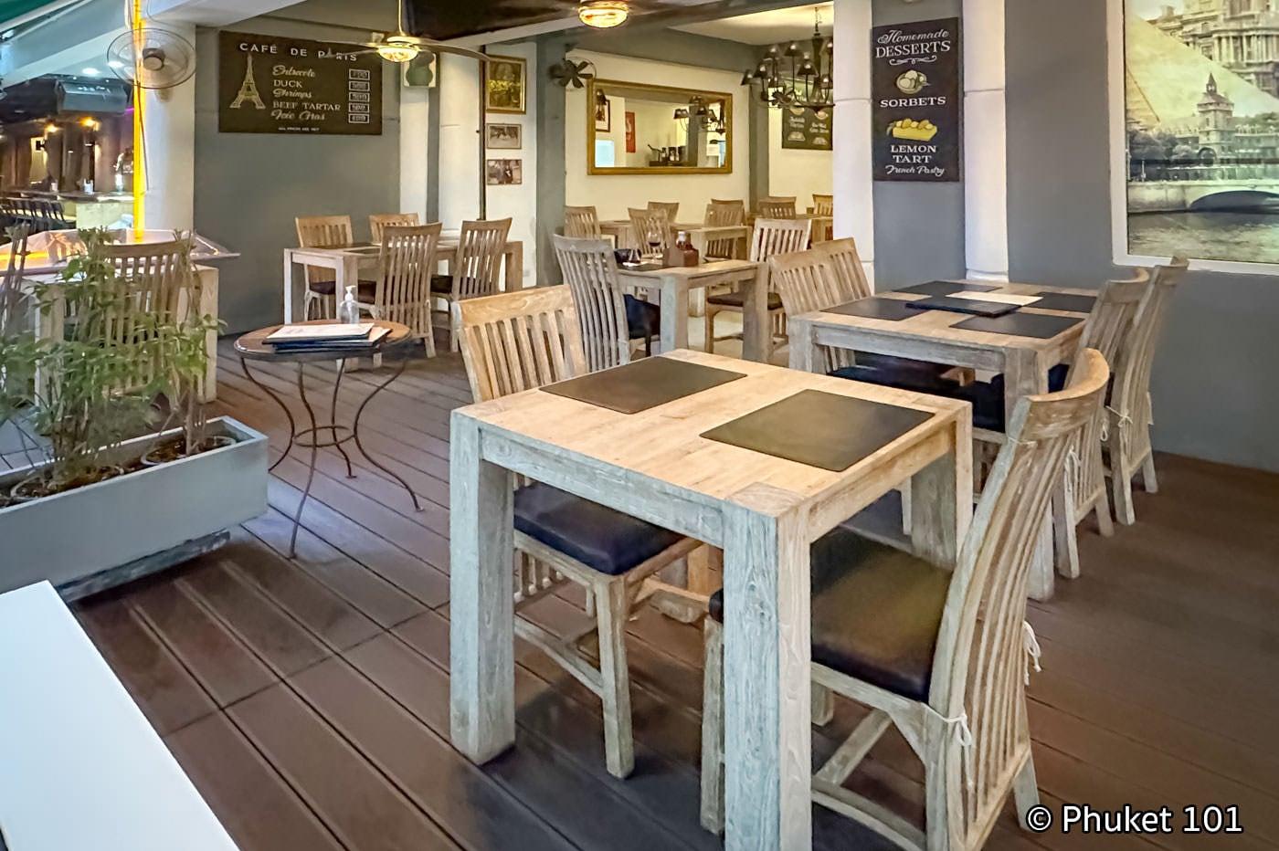 Cafe de Paris Patong Beach