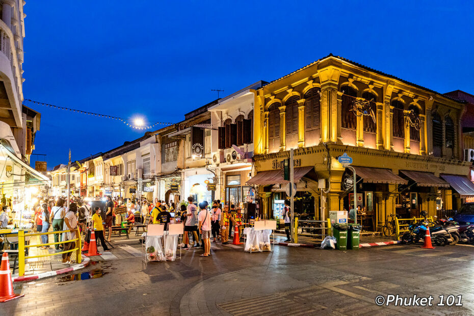 Mue-Yium Café y Bistro en la ciudad de Phuket