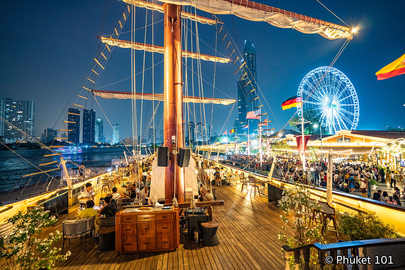 Sirimahannop Restaurant at Asiatique The Riverfront in Bangkok