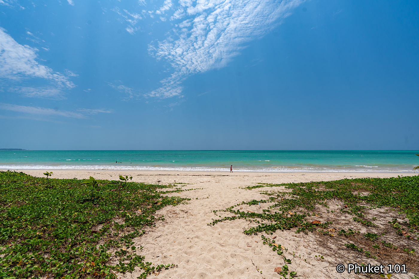 Bang Sak Beach in Khaolak