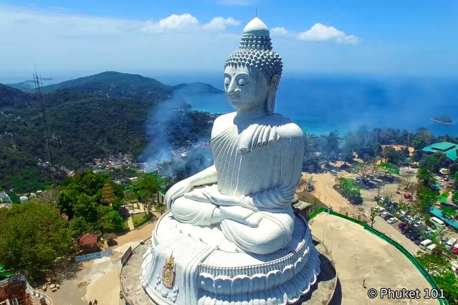 Den stora Buddha i Phuket