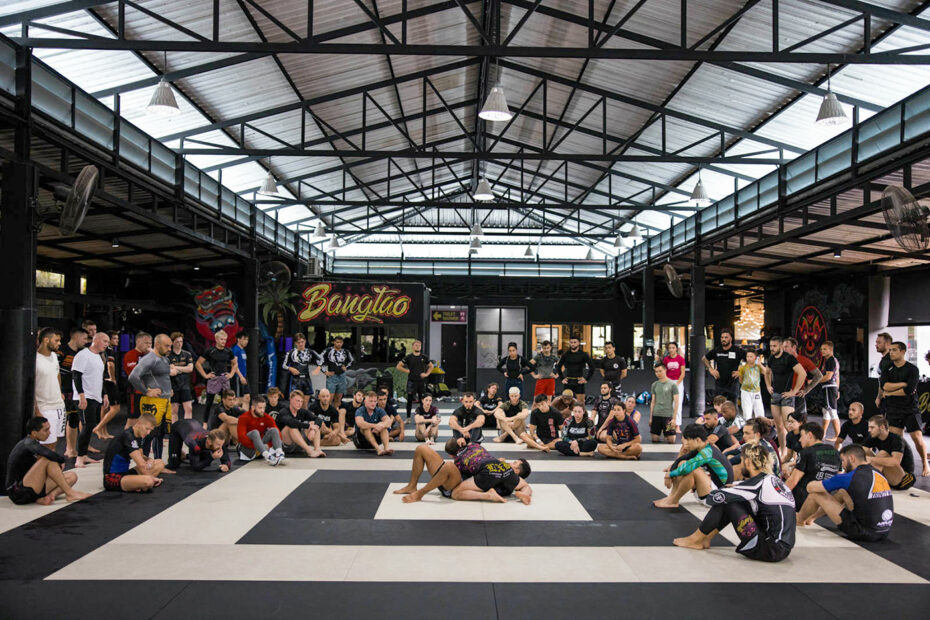 Hardcore Training Cuscino Per Calci E Pugni Arti Marziali Kickboxing Sparring MMA Karate Muay Thai Scudo Boxe In Pelle Unisex Nero