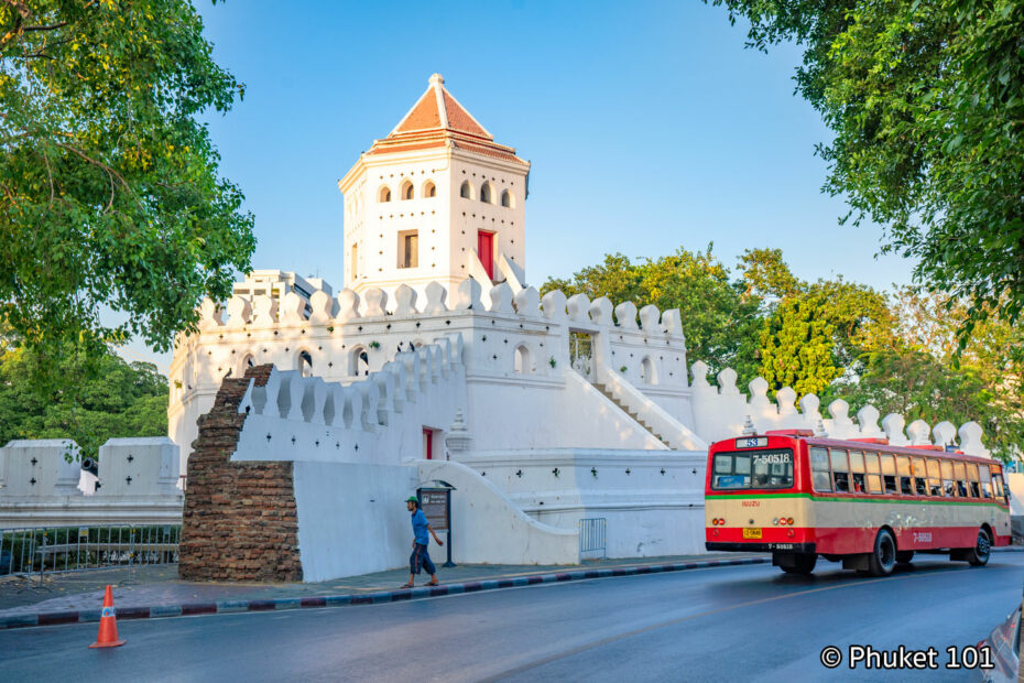 Phra Athit Road in Bangkok, near Khaosan Road