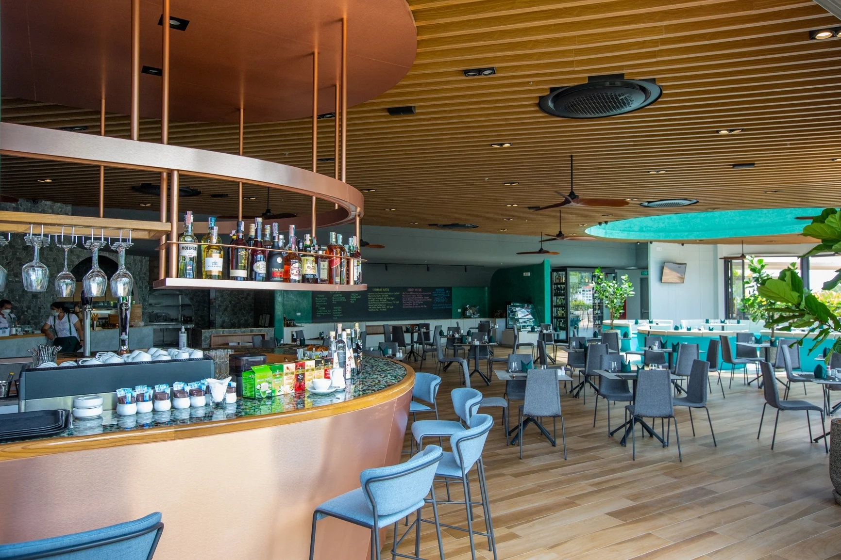 VIVA Rooftop and Restaurant