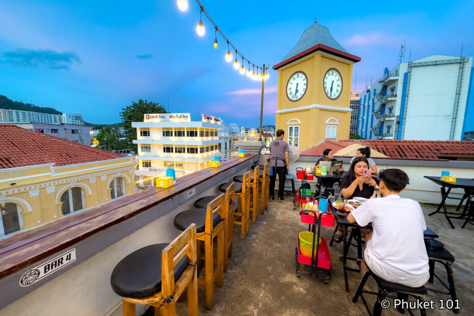 Cue Bar In Phuket Town | A Rooftop Bar & Restaurant In Phuket Town