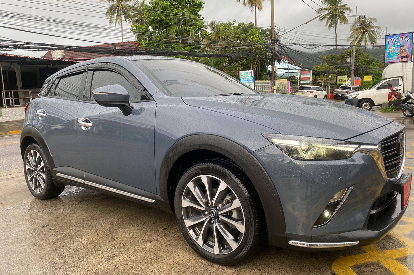 Auto arancione Phuket