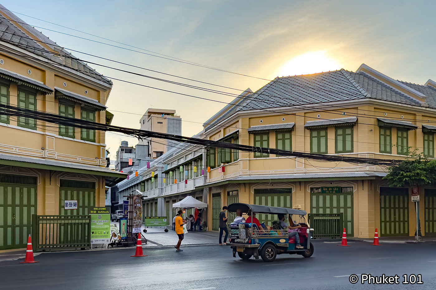 The Luenrit Old Town, Yaowarat