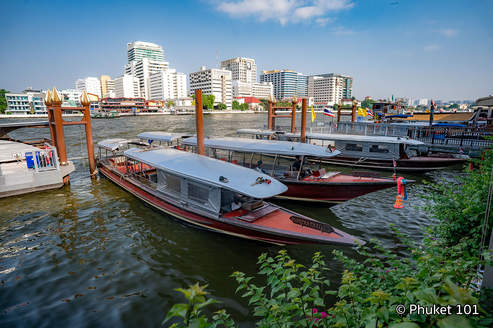 Tha Phra Chan in Bangkok Old Town