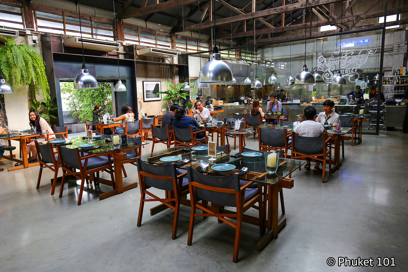 The Never Ending Summer Restaurant
