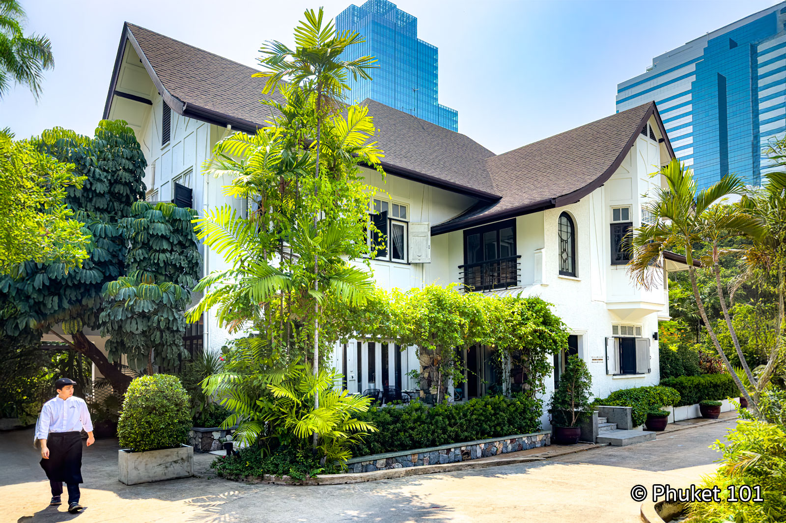 Benjarong Restaurant - Baan Dusit Thani