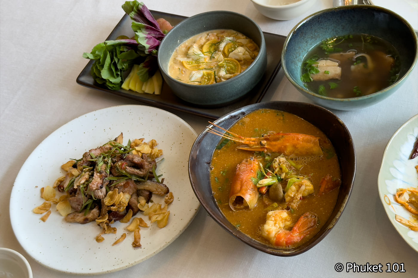 Benjarong Restaurant - Baan Dusit Thani