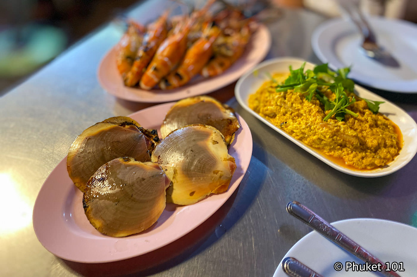 Lek Seafood Yaowarat Road Bangkok.jpg