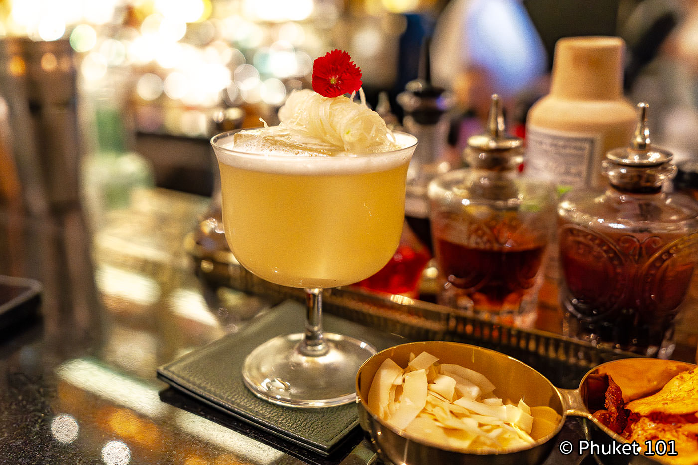 Firefly Bar at Sindhorn Kempinski Bangkok