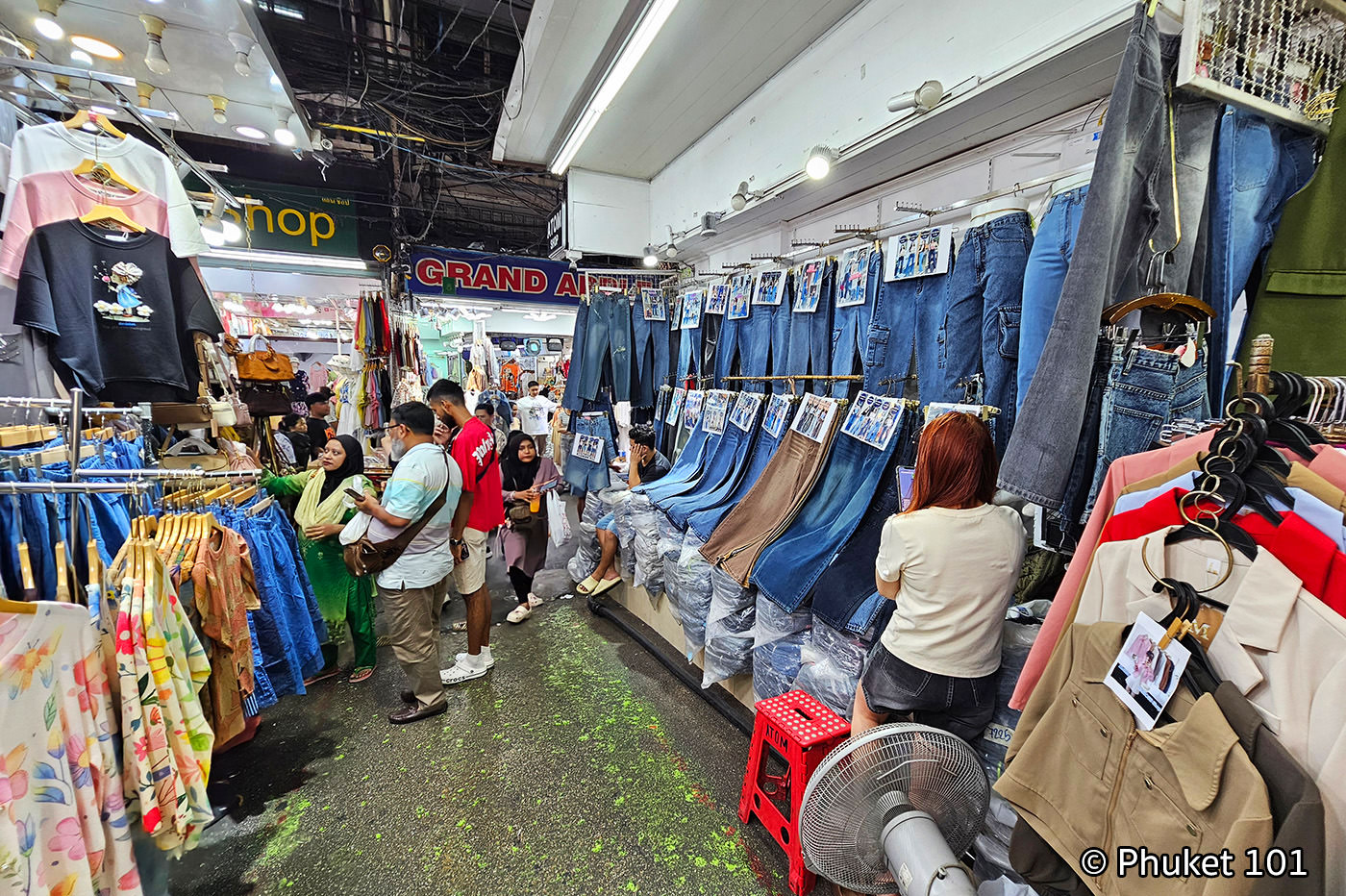 Pratunam Market