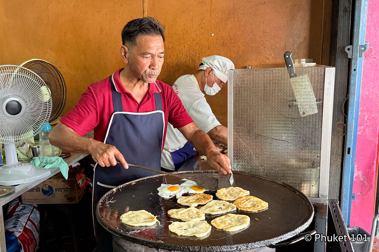 Roti Thaew Nam in Phuket Town