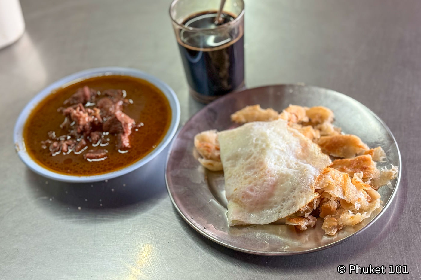 Roti Thaew Nam in Phuket Town