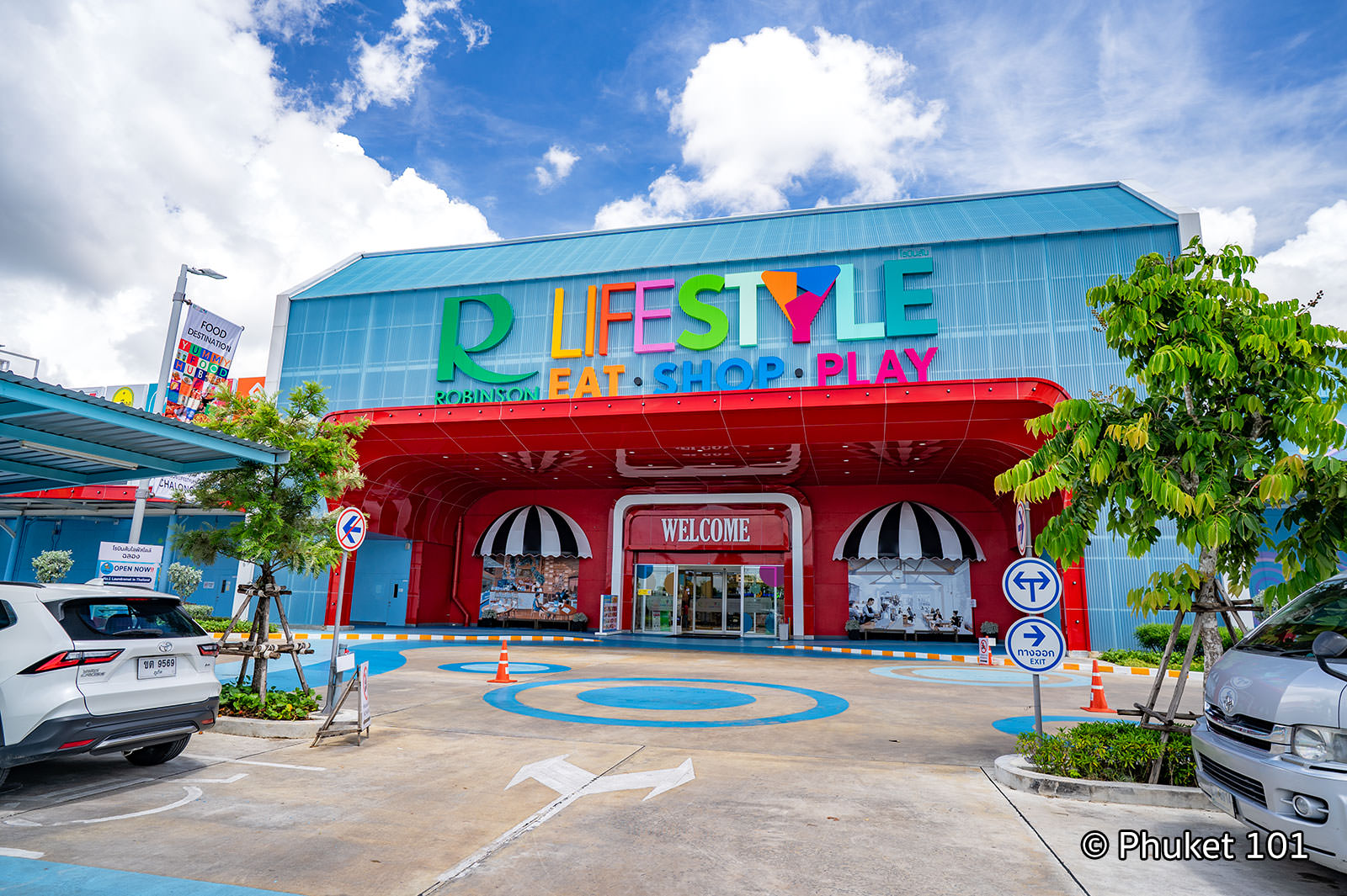 Robinson Lifestyle Chalong