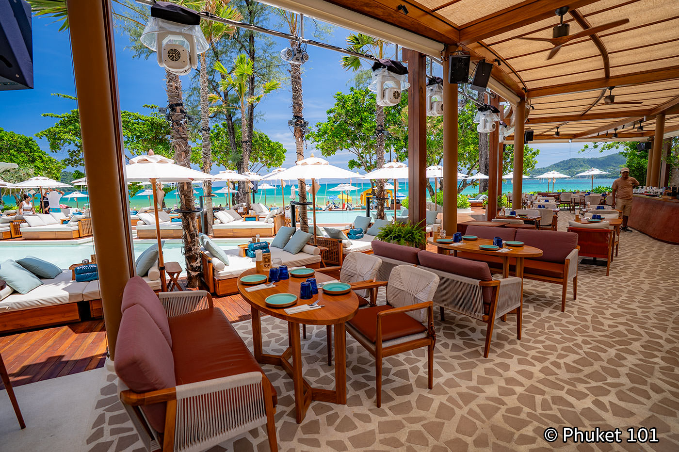 Barra Cuda Beach Club Phuket in Patong Beach