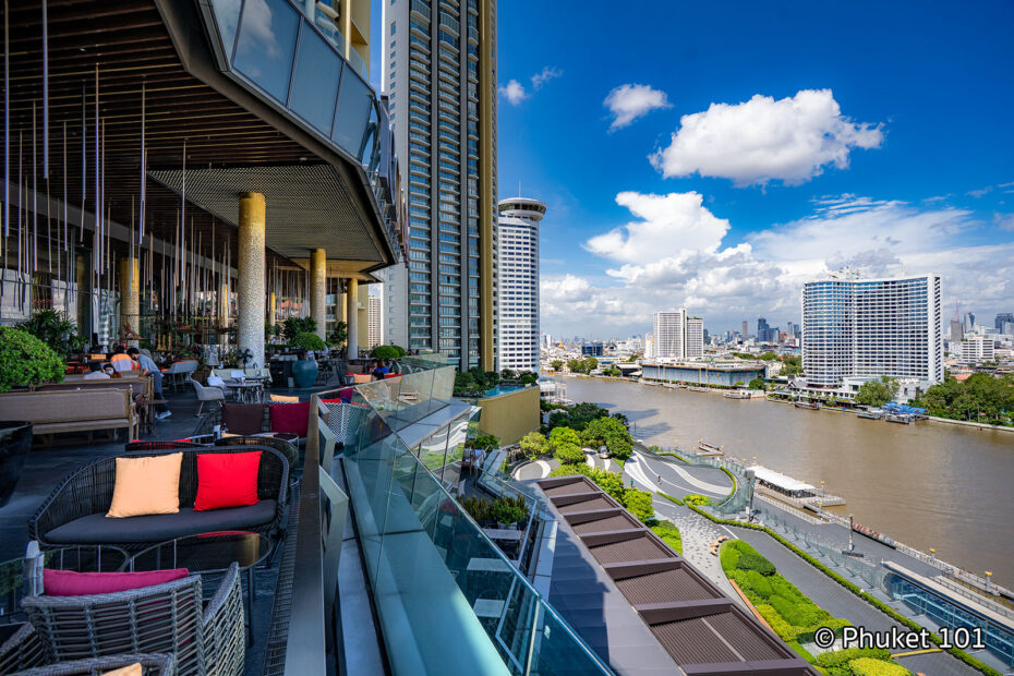 Tasana Nakorn Terrace at IconSiam Bangkok