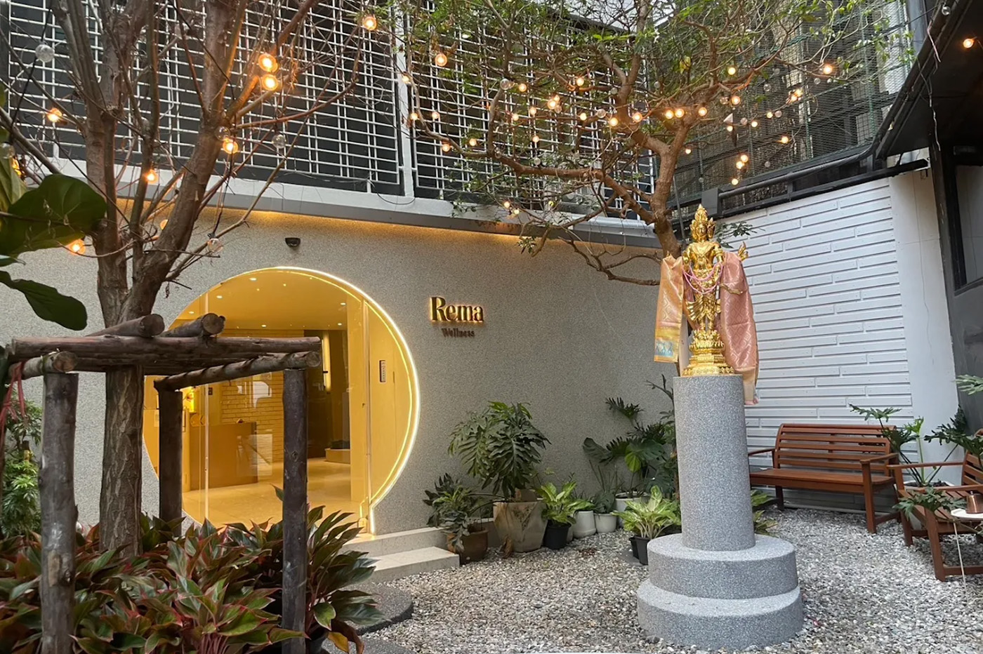 Rema residence China town