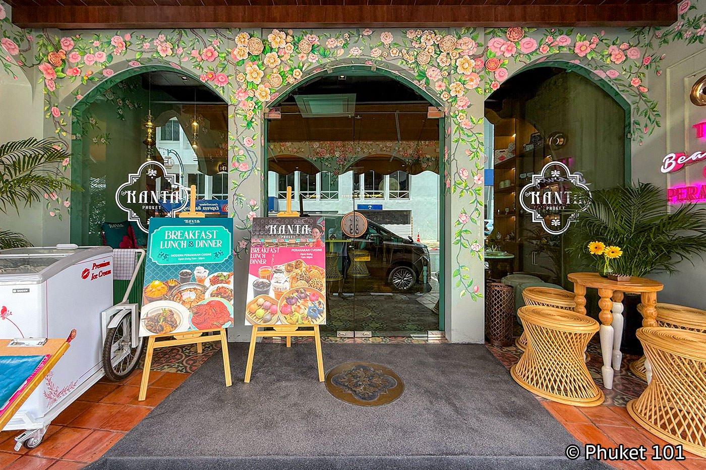 Kanta Phuket Restaurant at On On Hotel in Old Phuket Town