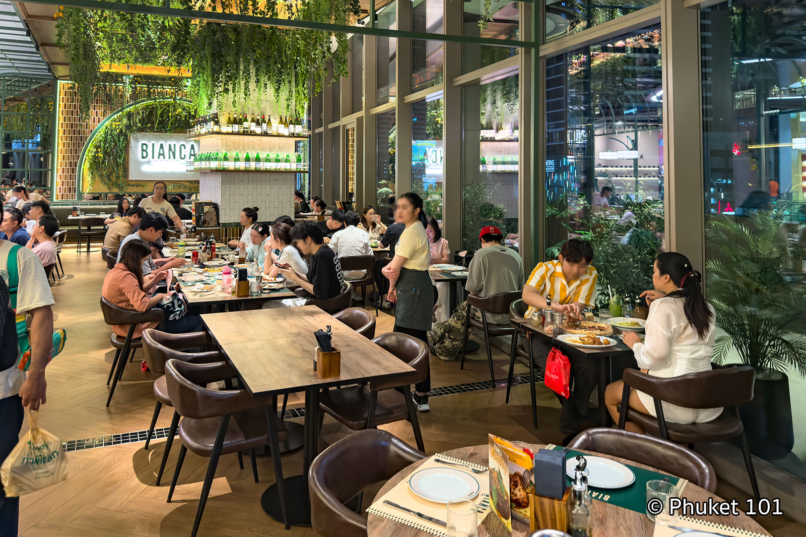 Bianca Restaurant at One Bangkok
