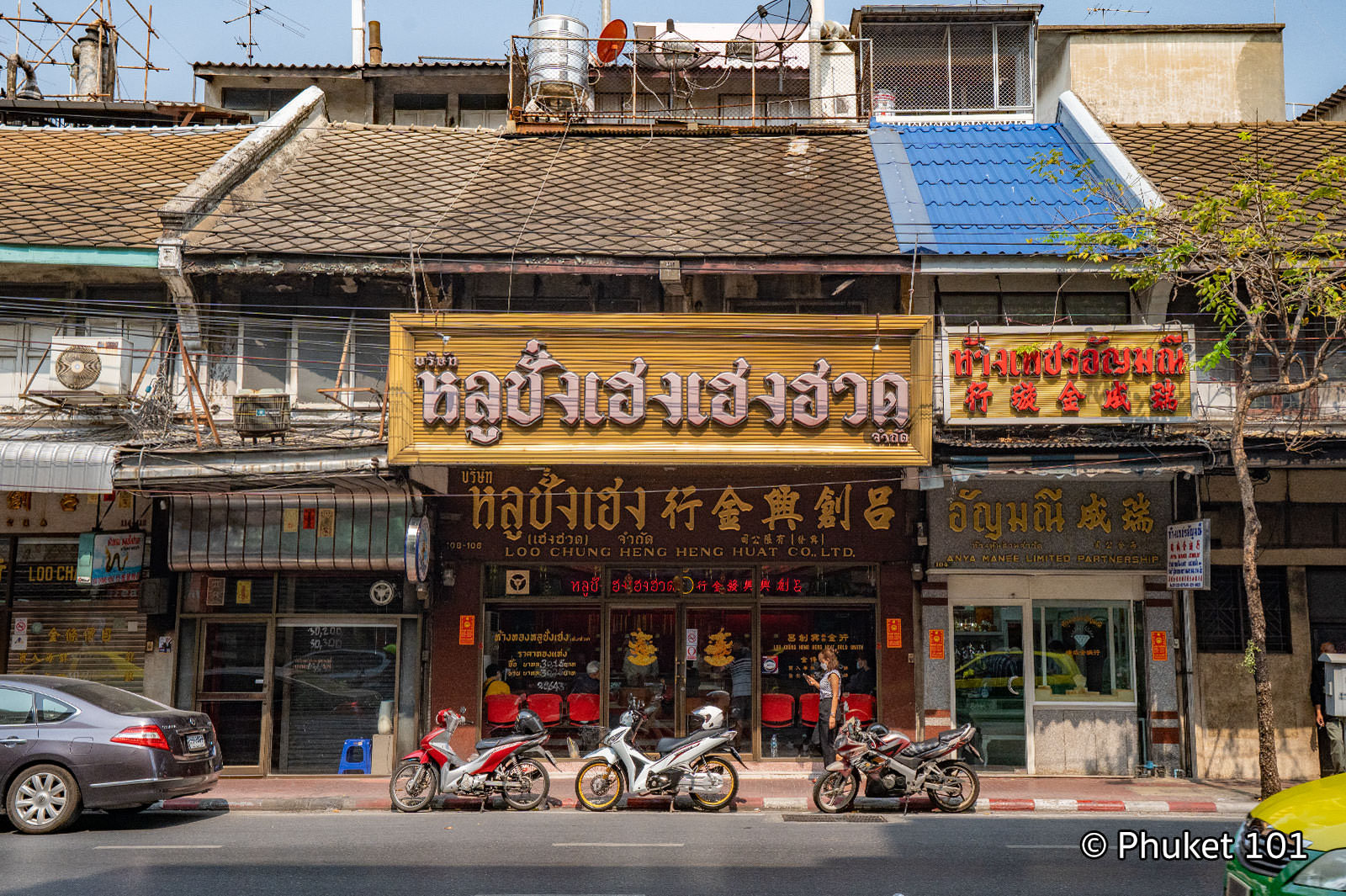 Yaowarat Road in Bangkok Chinatown