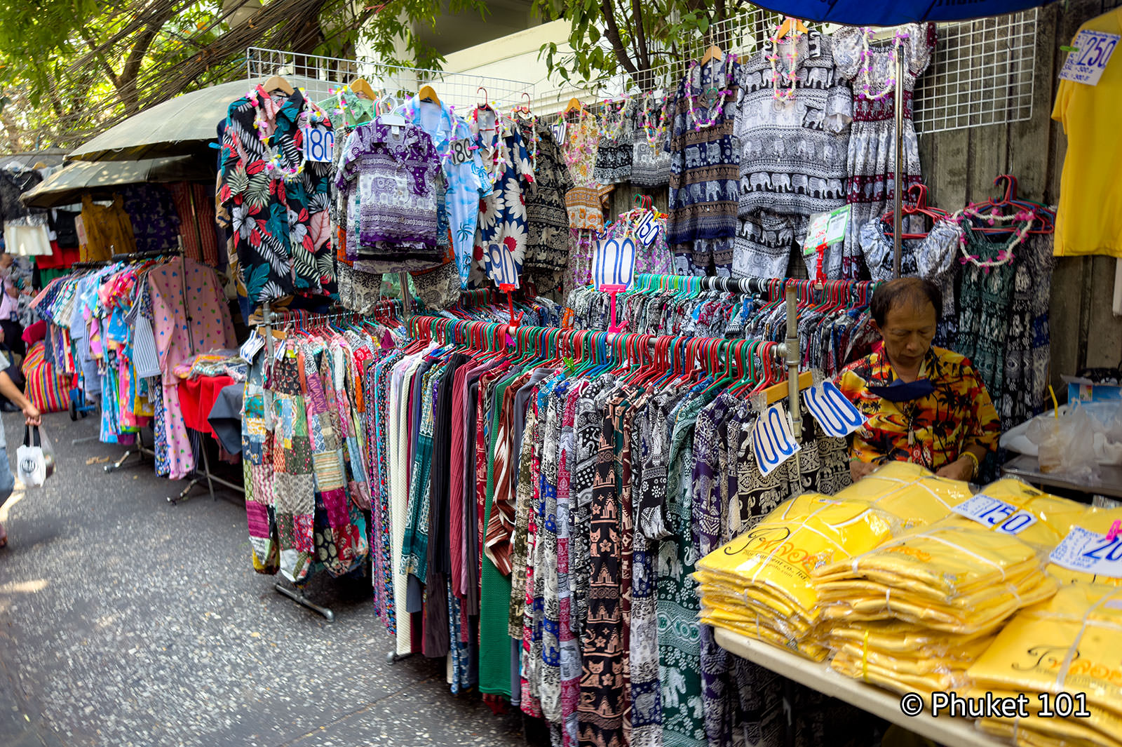 Lalai Sap Market in Silom, Bangkok