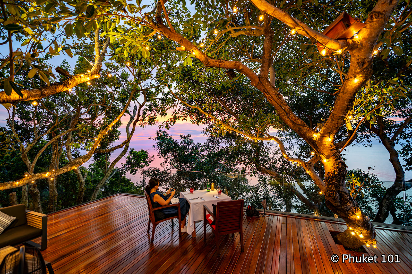 Talung Thai Restaurant at Paresa Resort