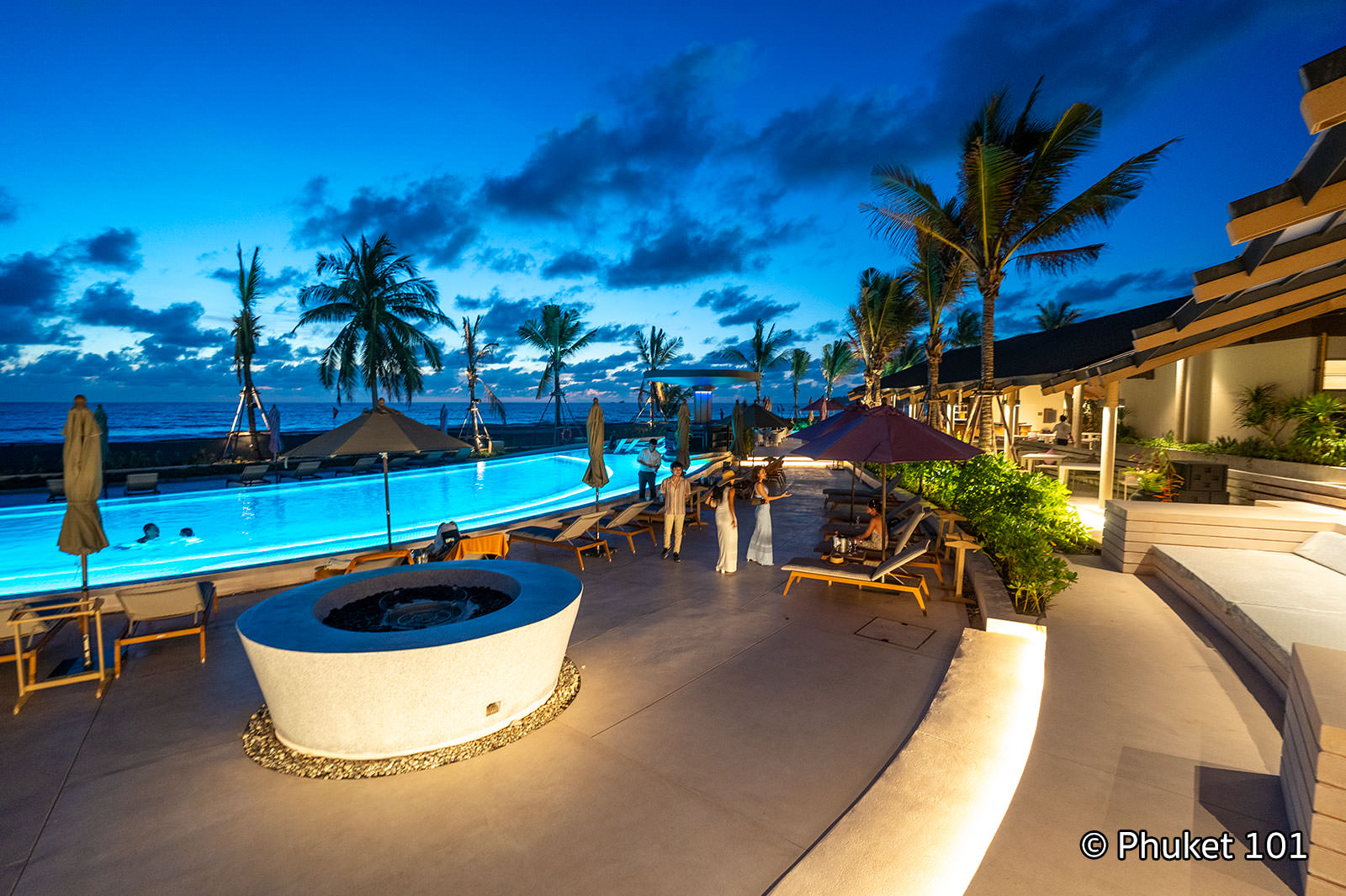 RAVA Beach Club in Bang Tao Beach, Phuket