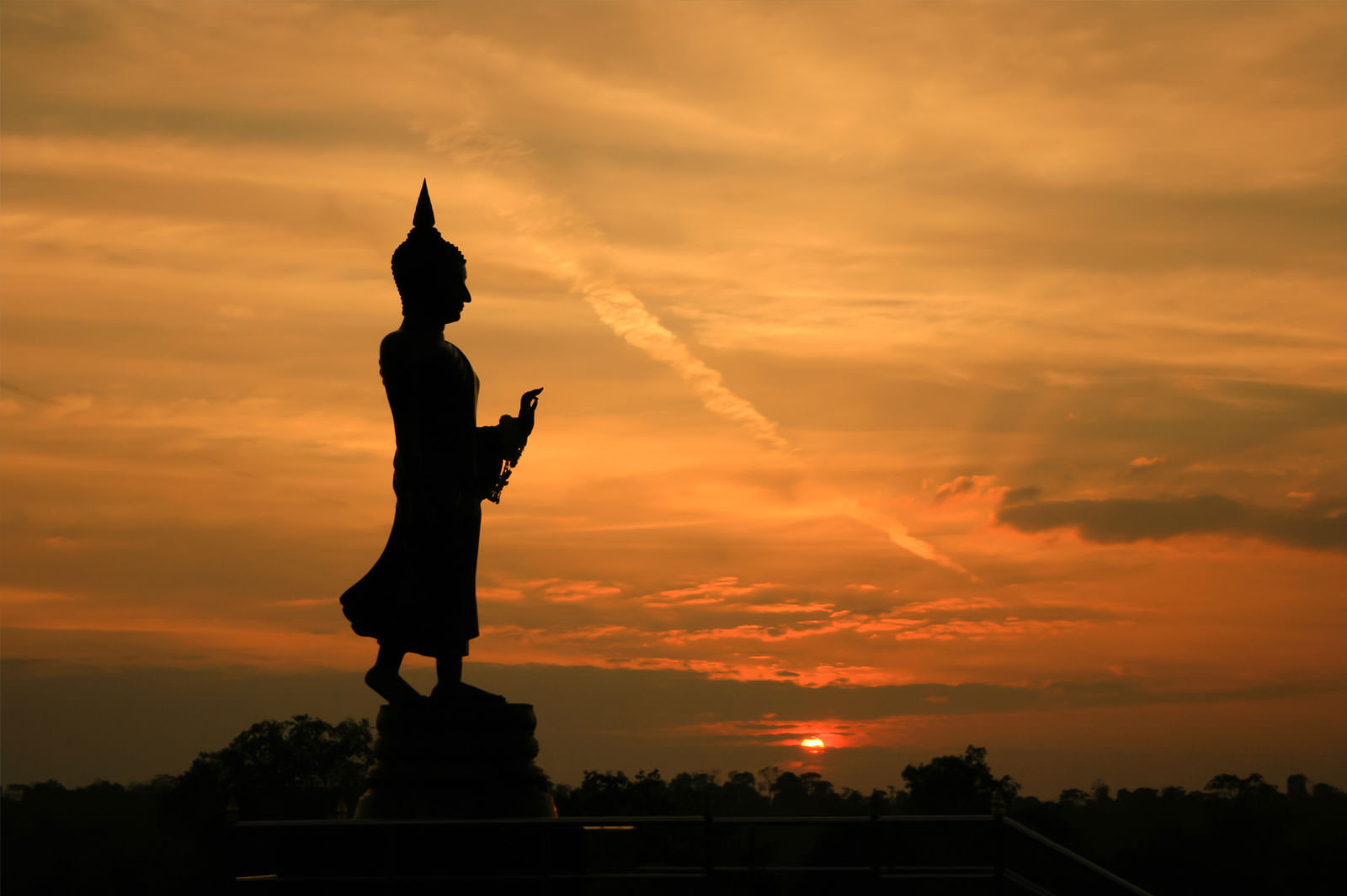 Monday Buddha Posture — Pang Ham Yati (ปางห้ามญาติ)