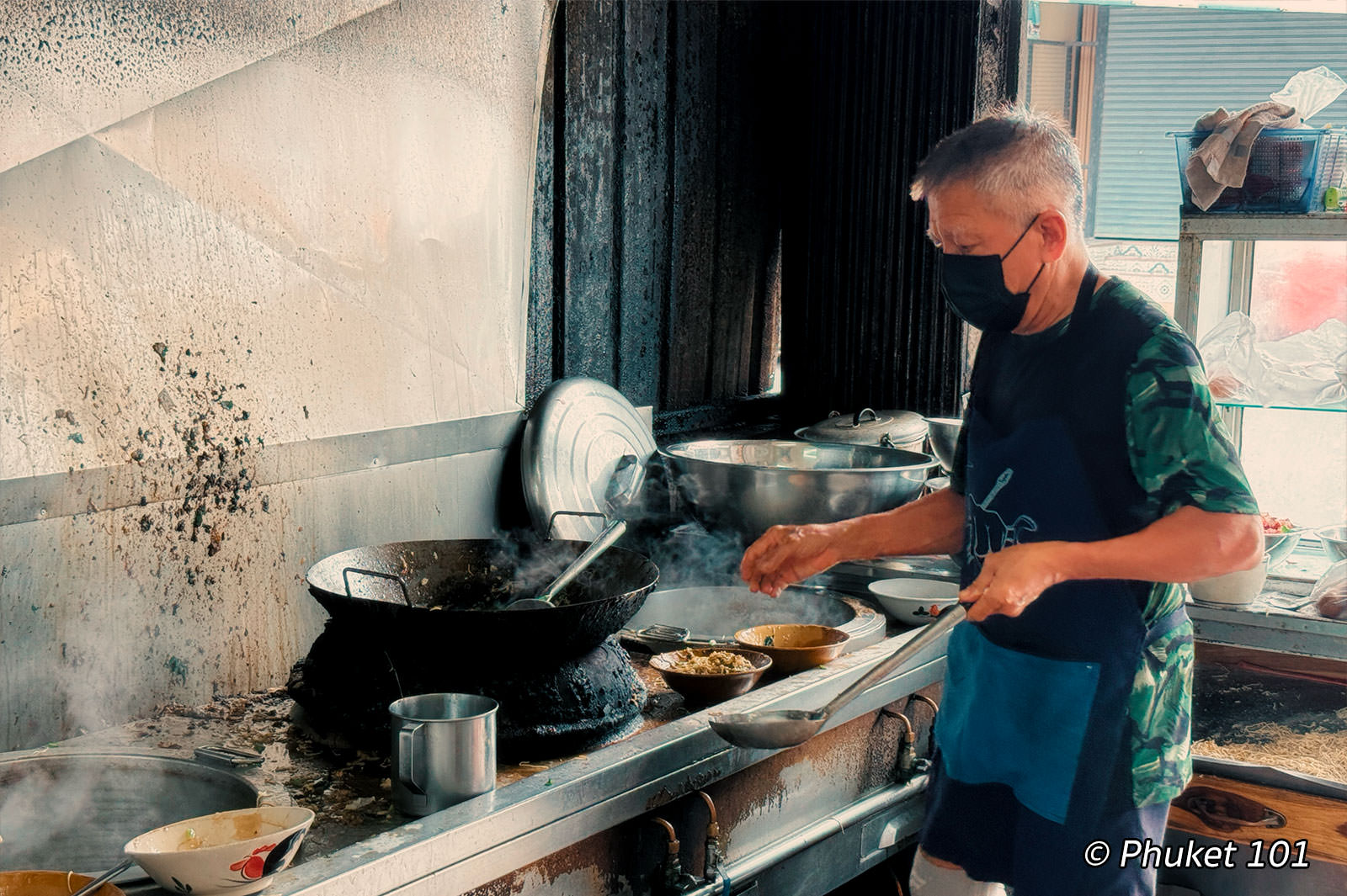 Mee Ko Lan – Legendary Noodles in Phuket