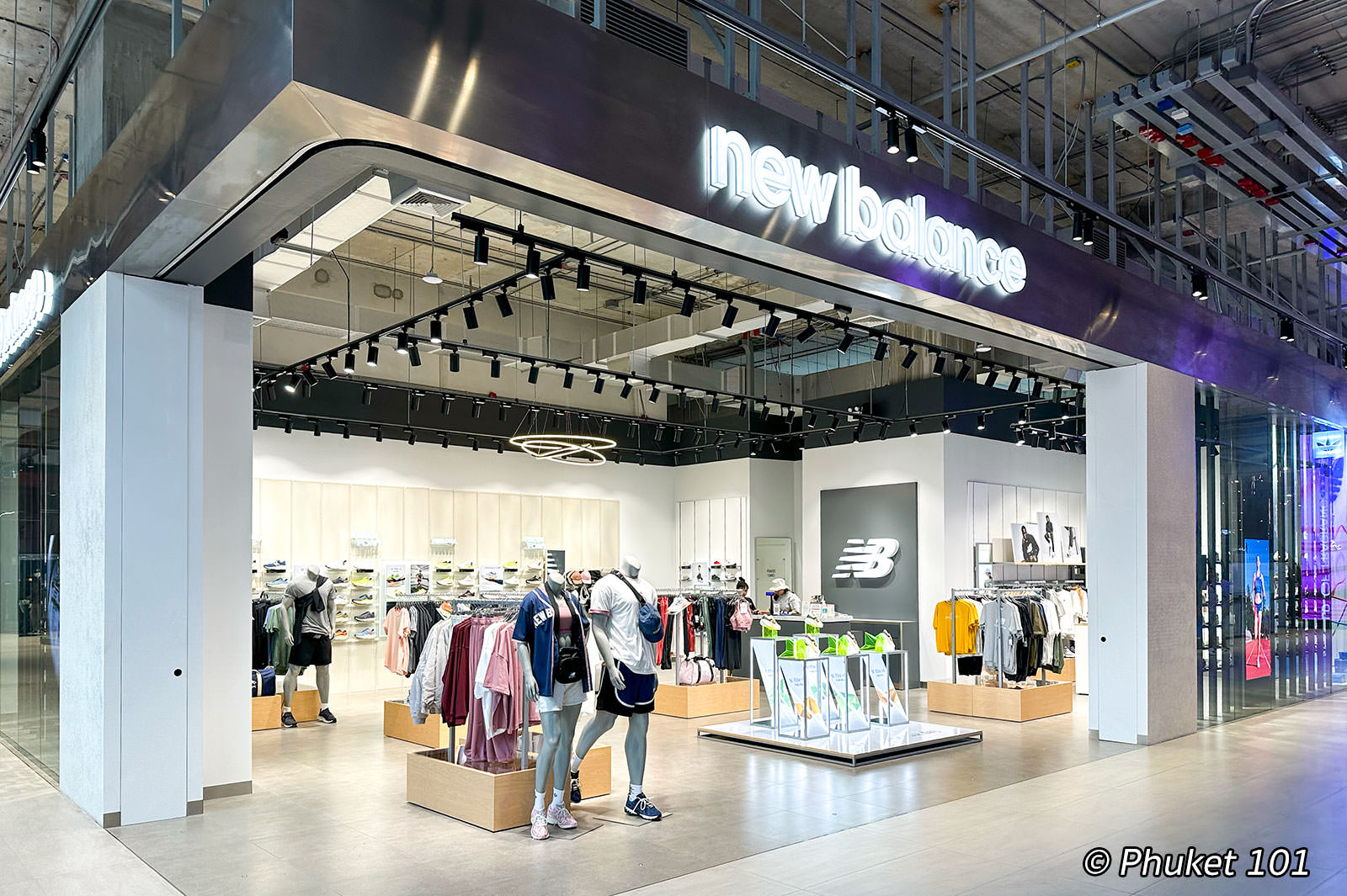 New Balance at Emsphere Bangkok