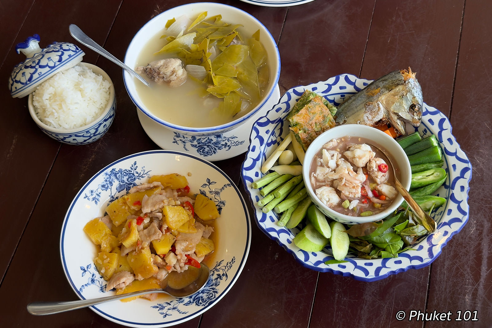 Thai Mueang Restaurant Phuket