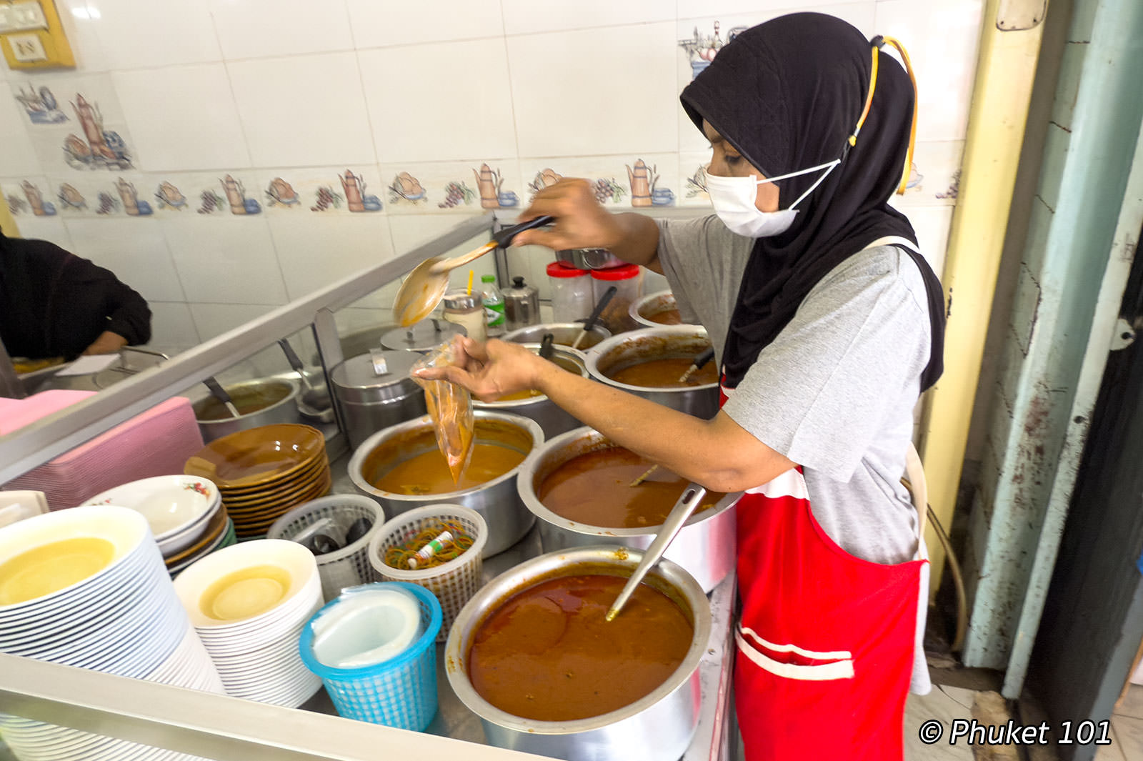 Roti Chaofa in Phuket Town