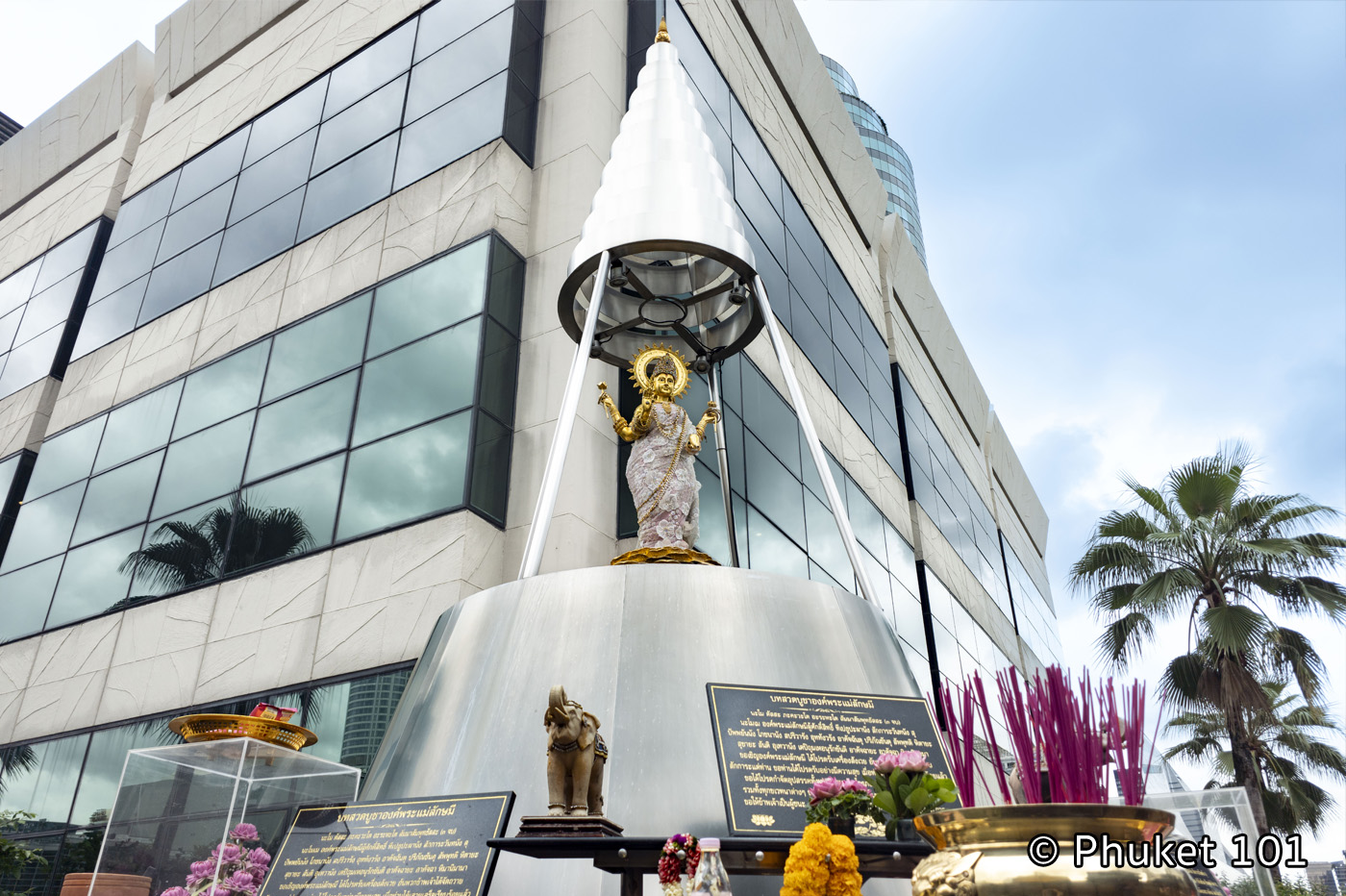 lakshmi shrine in Siam
