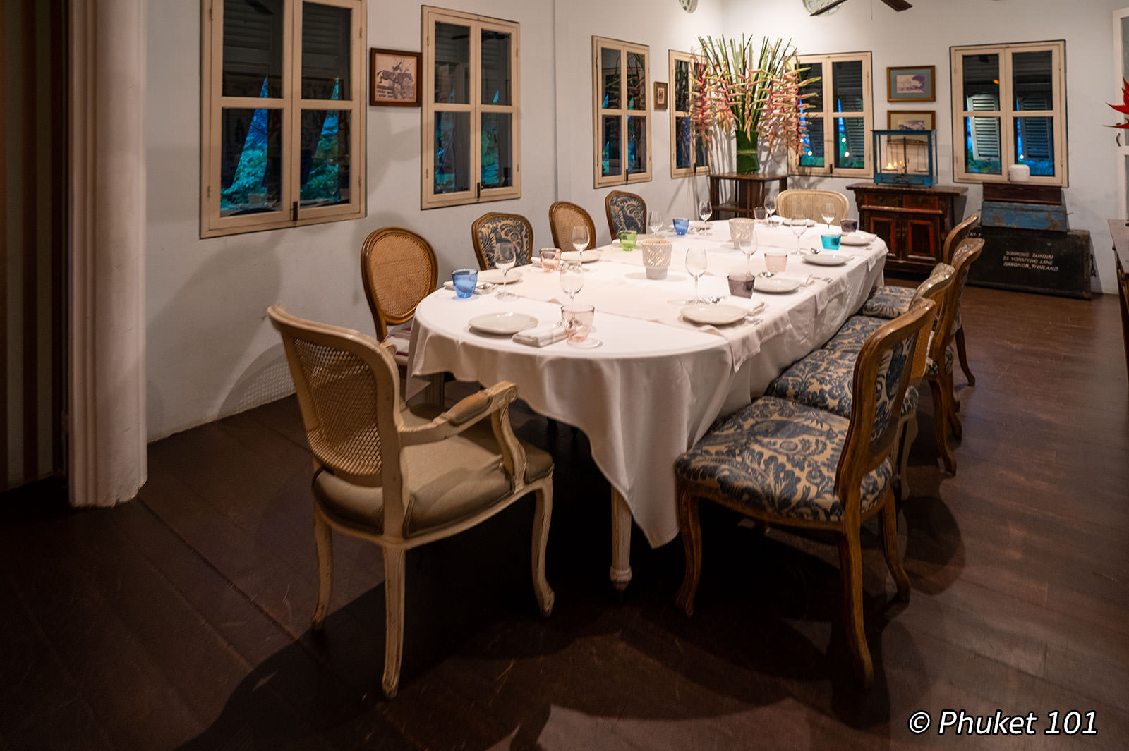 Issaya Siamese Club, Thai Restaurant in Bangkok
