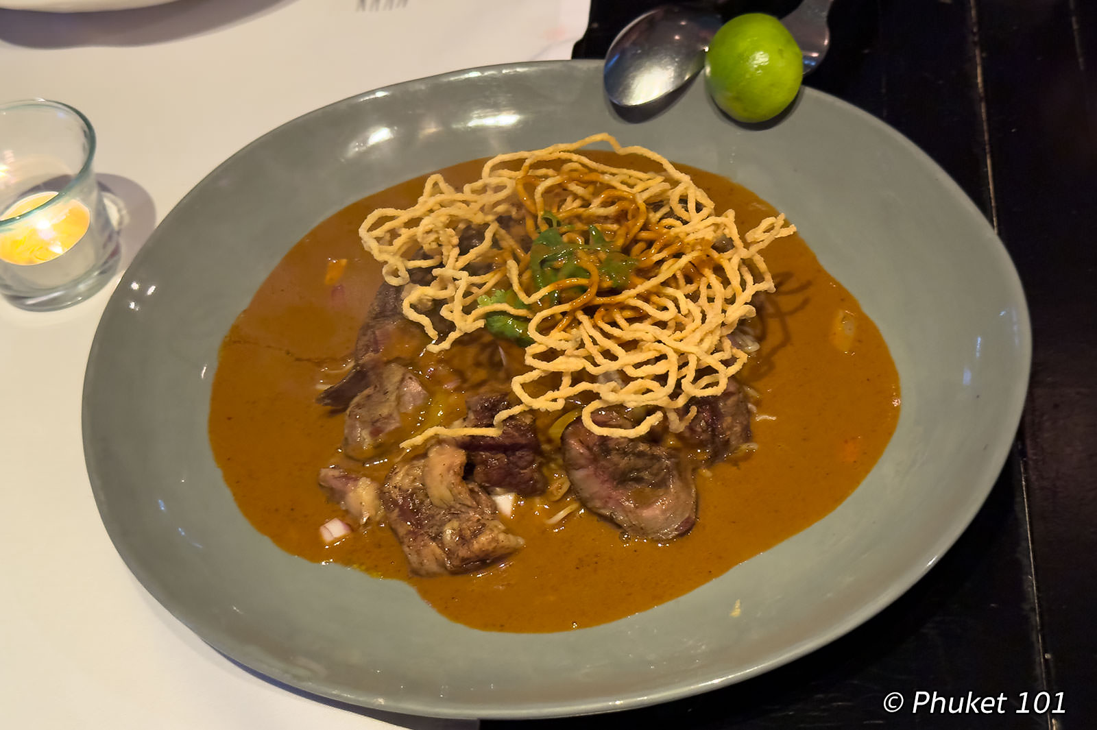 Issaya Siamese Club, Thai Restaurant in Bangkok